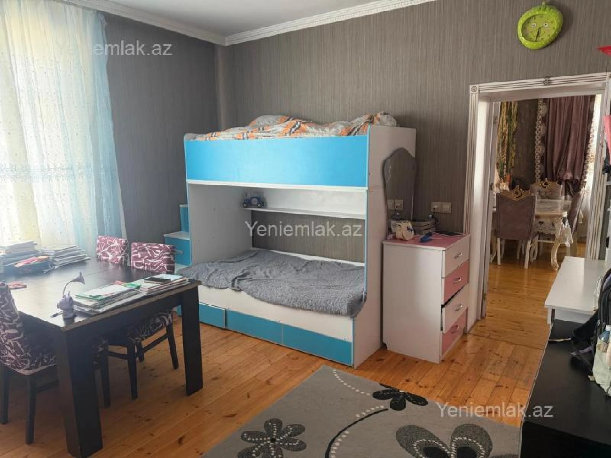 Satılır 6 otaqlı həyət evi 200 m²