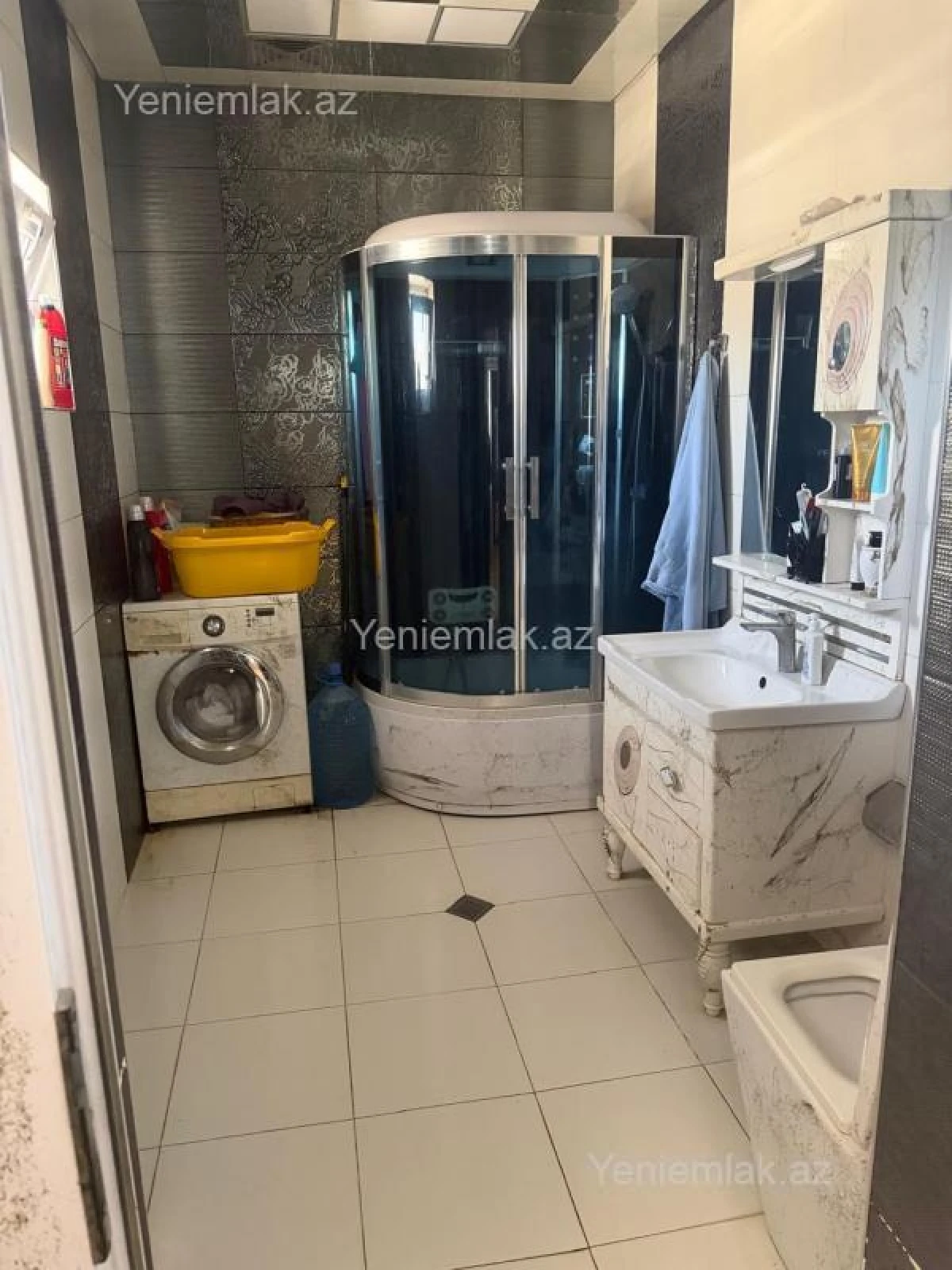 Satılır 6 otaqlı həyət evi 200 m²