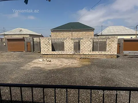 Satılır 6 otaqlı həyət evi 200 m²