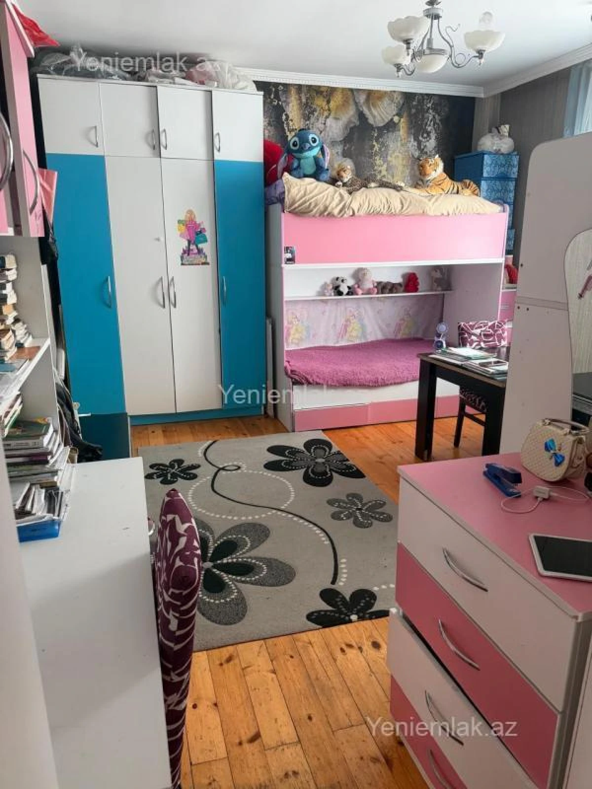 Satılır 6 otaqlı həyət evi 200 m²