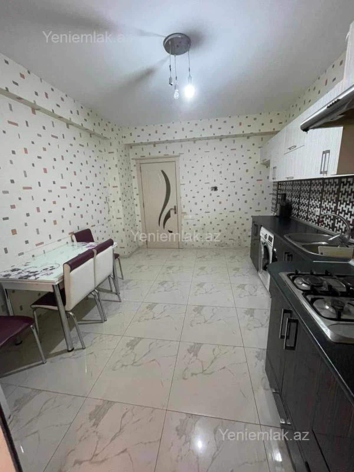 Satılır 3 otaqlı yeni tikili 120 m²