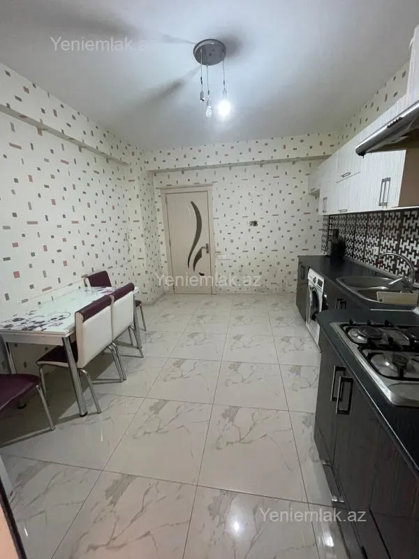 Satılır 3 otaqlı yeni tikili 120 m²