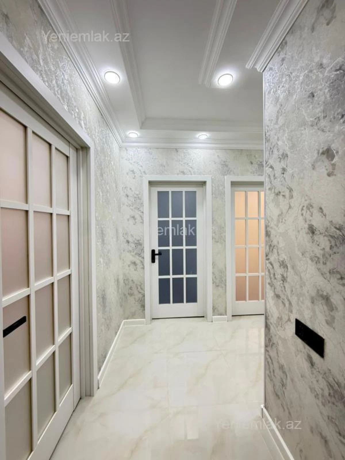 Satılır 3 otaqlı köhnə tikili 75 m²