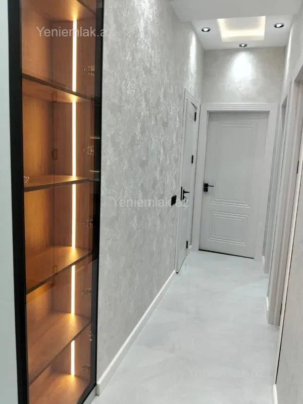 Satılır 3 otaqlı yeni tikili 83 m²