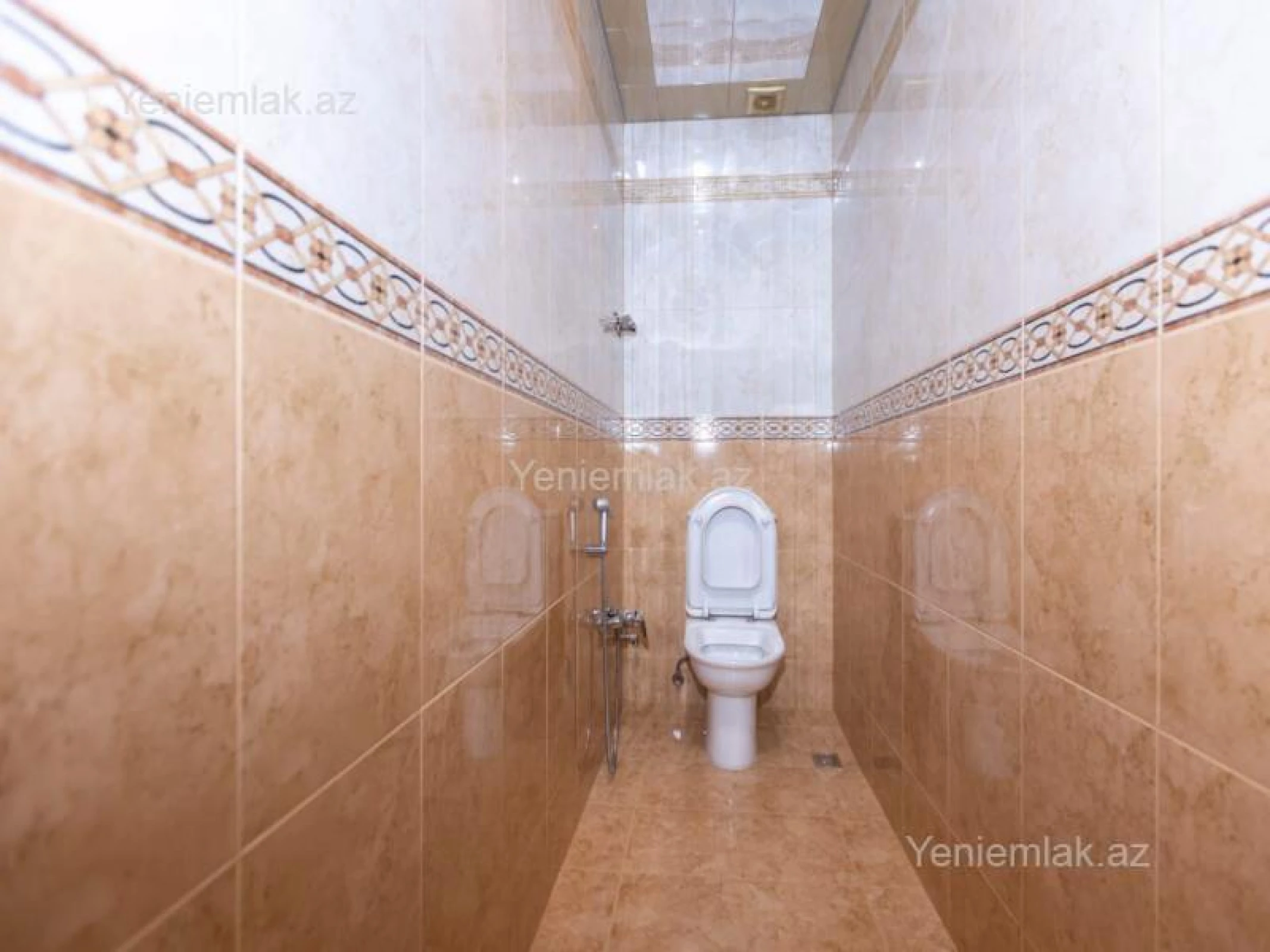 Satılır 4 otaqlı yeni tikili 210 m²