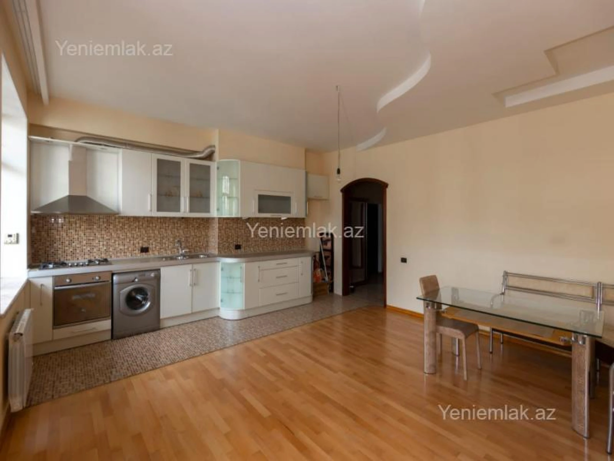Satılır 4 otaqlı yeni tikili 210 m²