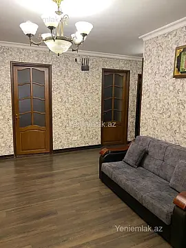Satılır 4 otaqlı köhnə tikili 105 m²