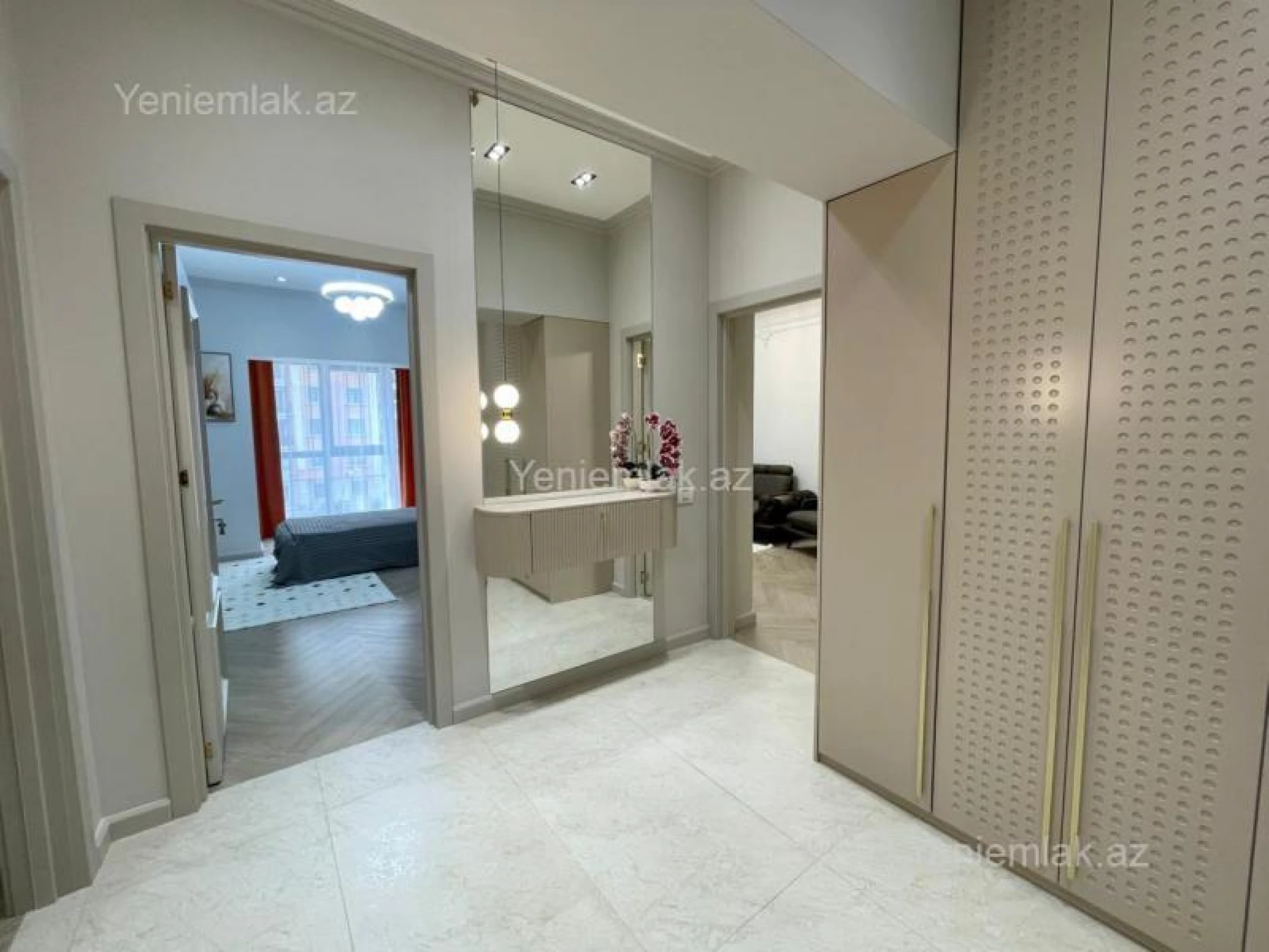 Satılır 3 otaqlı yeni tikili 95 m²