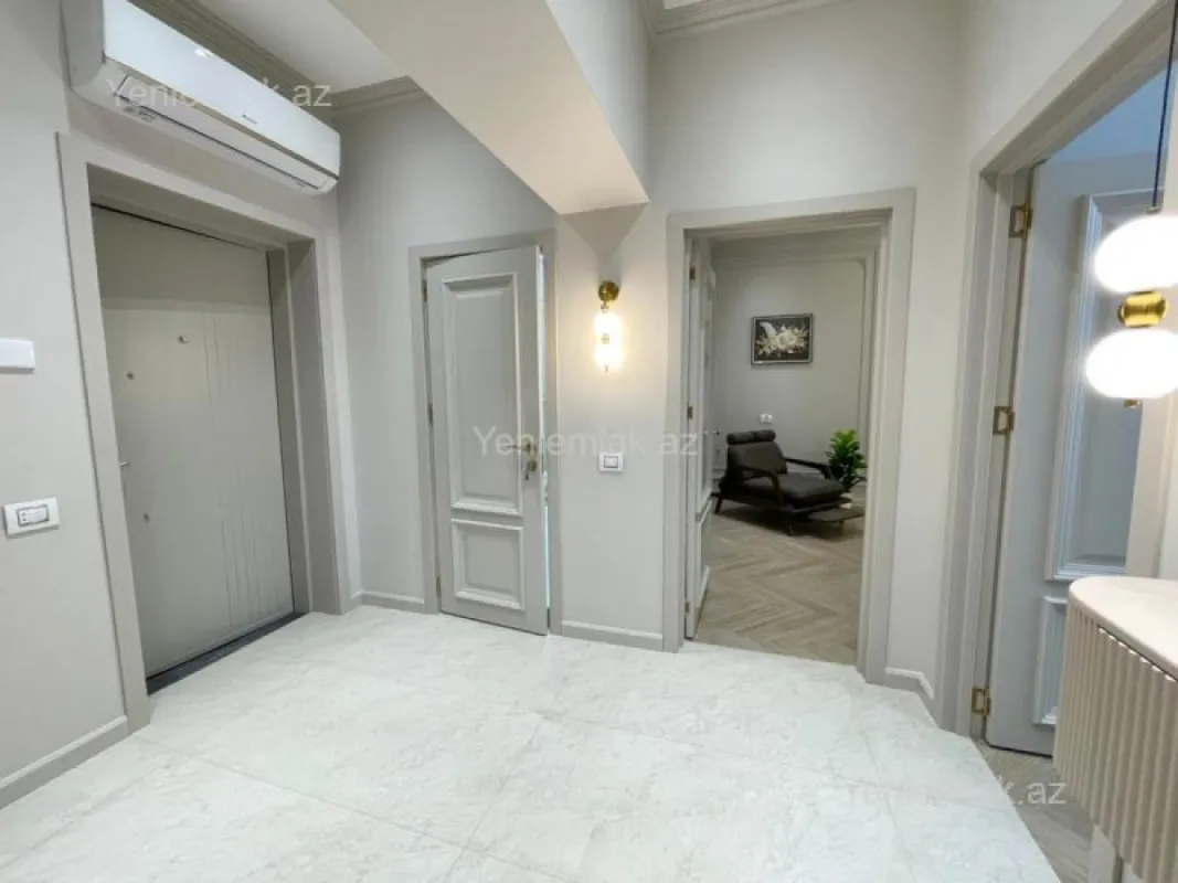 Satılır 3 otaqlı yeni tikili 95 m²