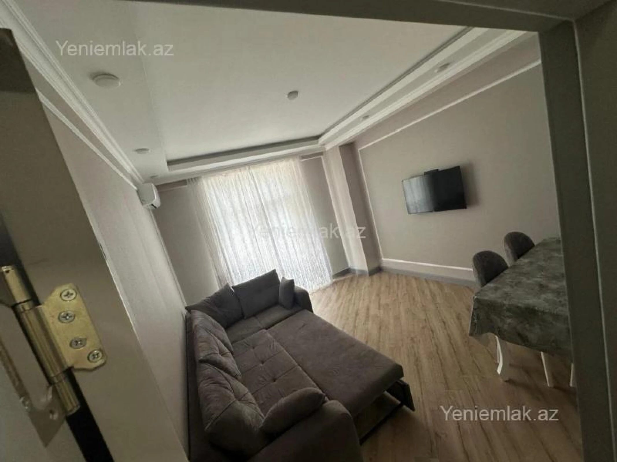Satılır 2 otaqlı yeni tikili 82 m²