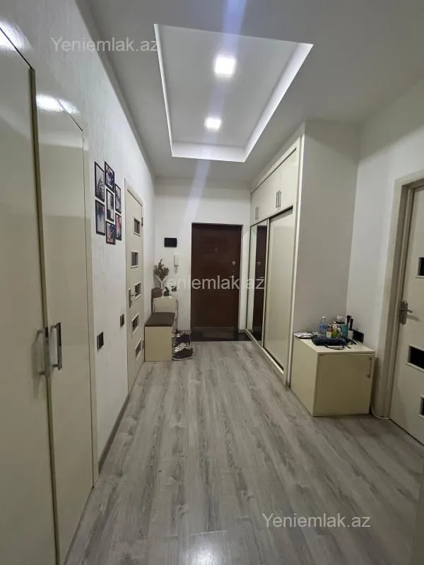 Satılır 3 otaqlı yeni tikili 70 m²