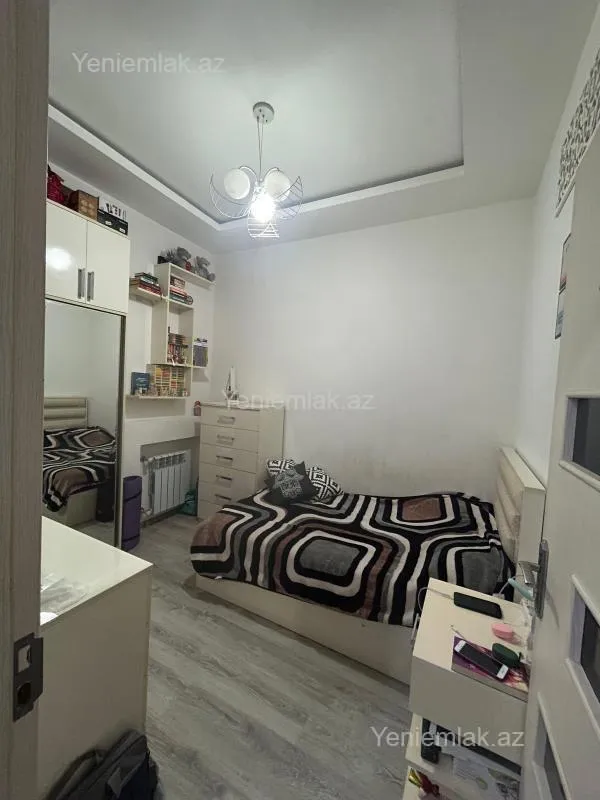 Satılır 3 otaqlı yeni tikili 70 m²