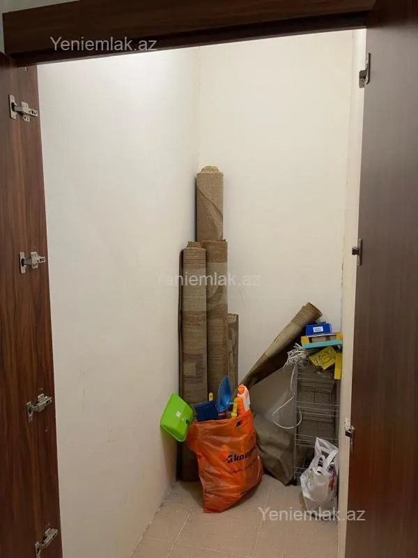 Satılır 3 otaqlı yeni tikili 105 m²