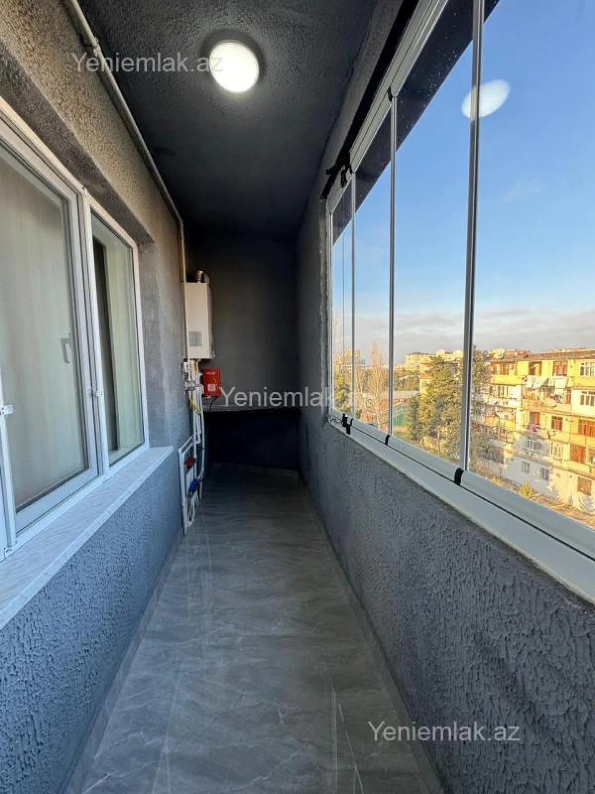 Satılır 2 otaqlı köhnə tikili 55 m²