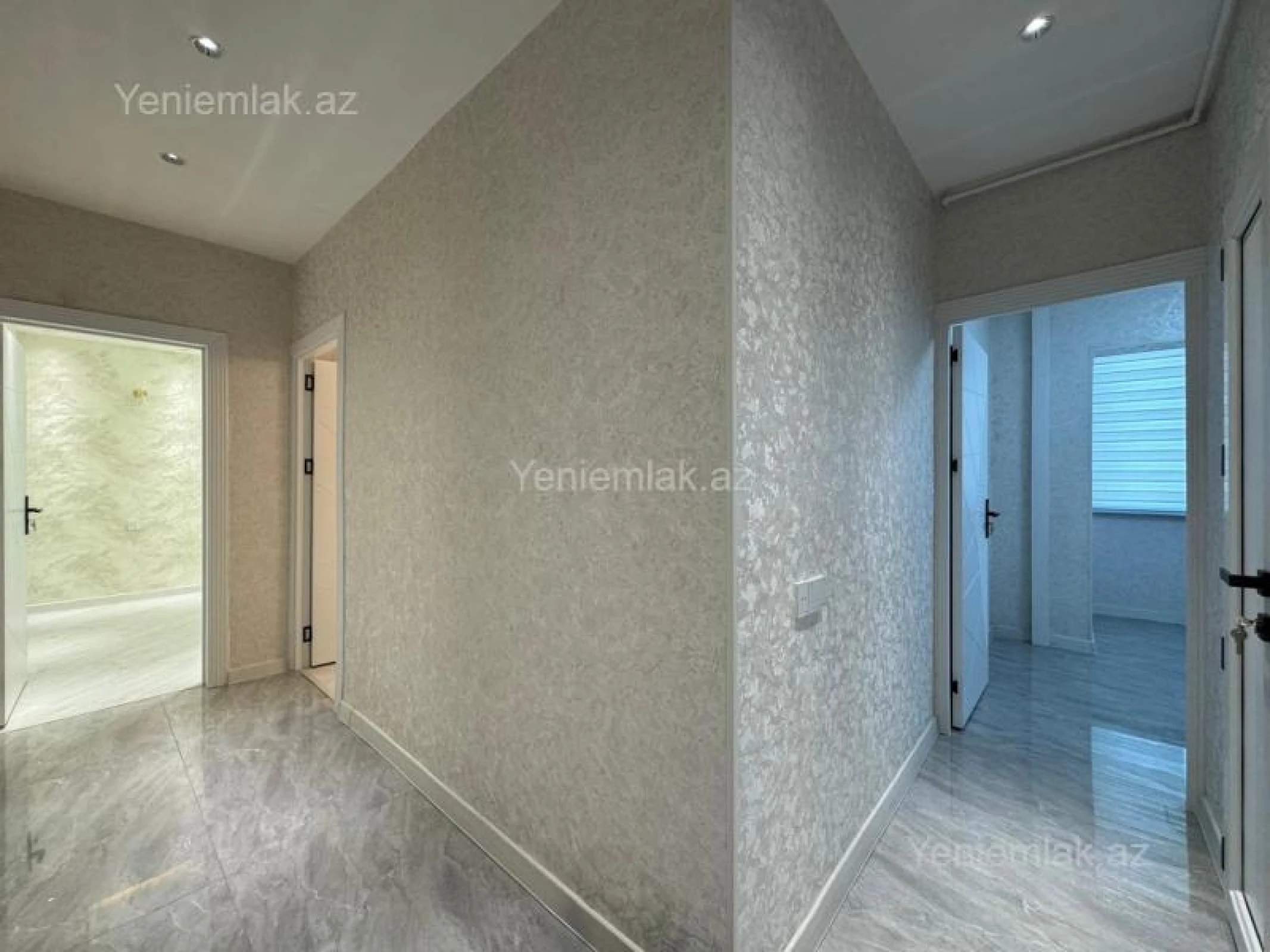 Satılır 2 otaqlı köhnə tikili 55 m²
