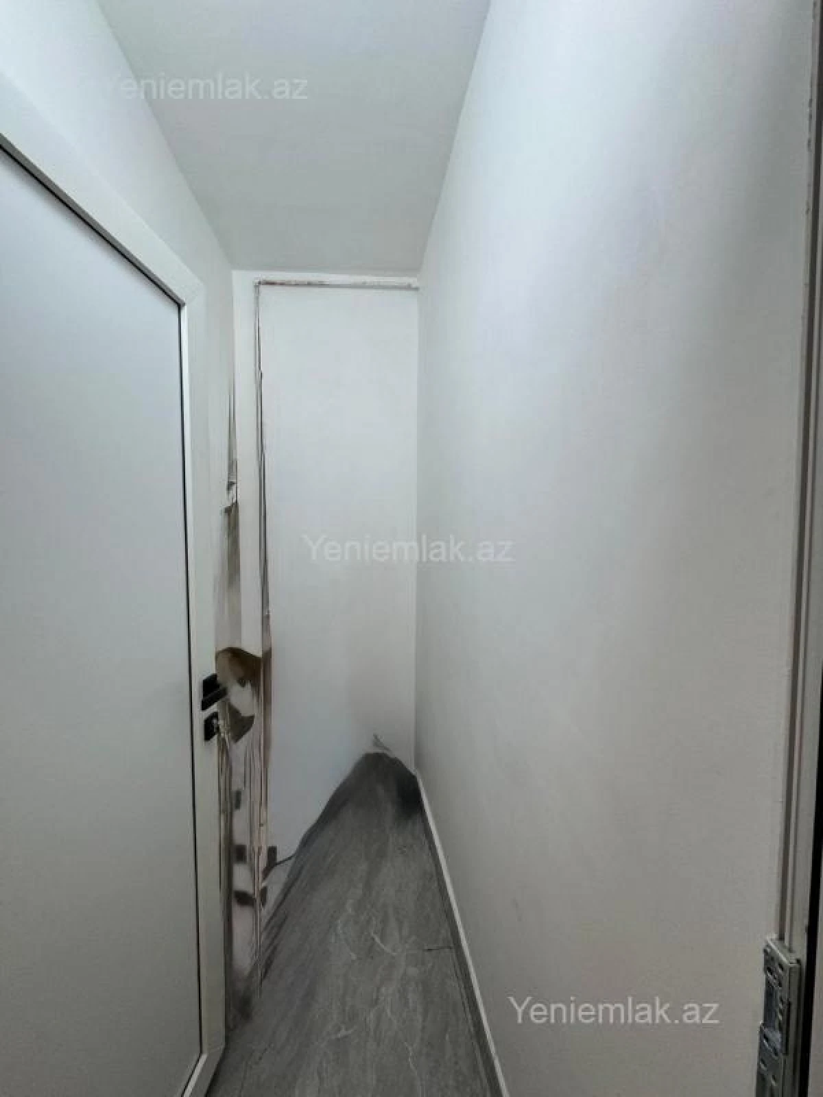 Satılır 2 otaqlı köhnə tikili 55 m²