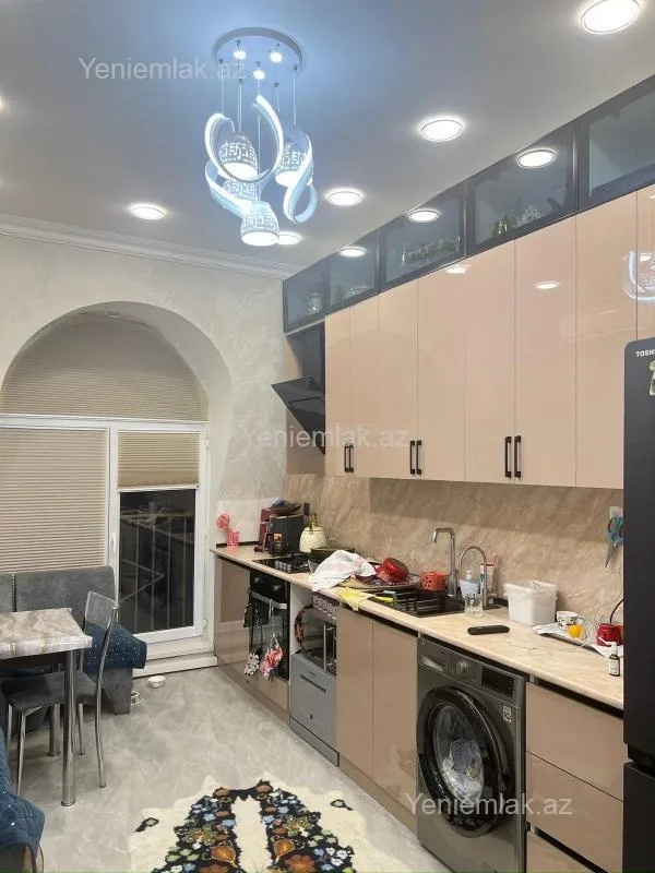 Satılır 3 otaqlı yeni tikili 100 m²