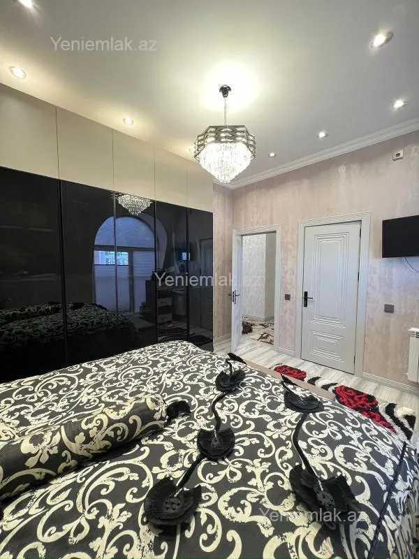 Satılır 3 otaqlı yeni tikili 100 m²