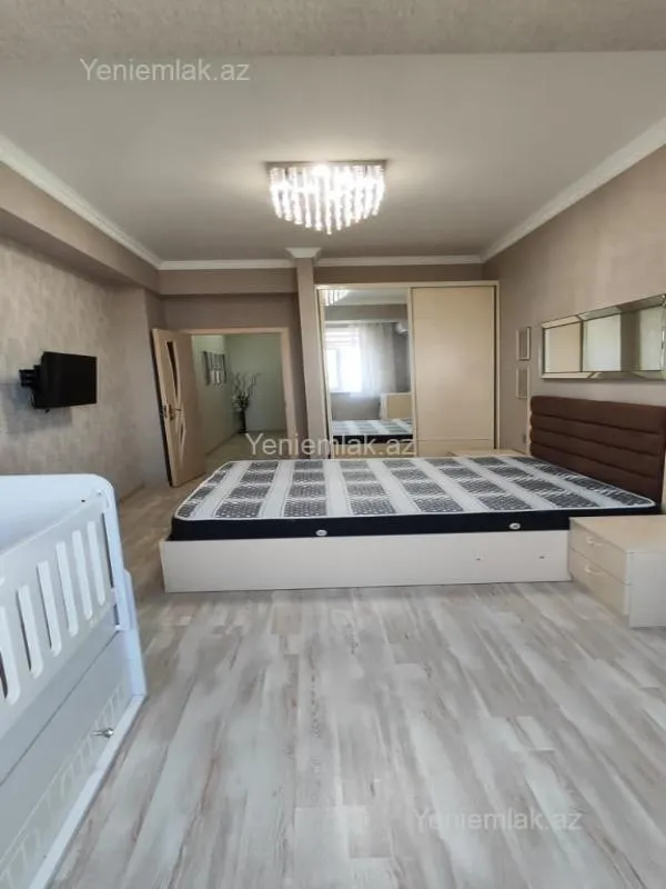 Satılır 2 otaqlı yeni tikili 70 m²
