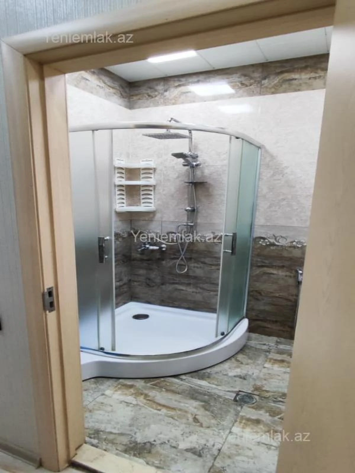 Satılır 2 otaqlı yeni tikili 70 m²