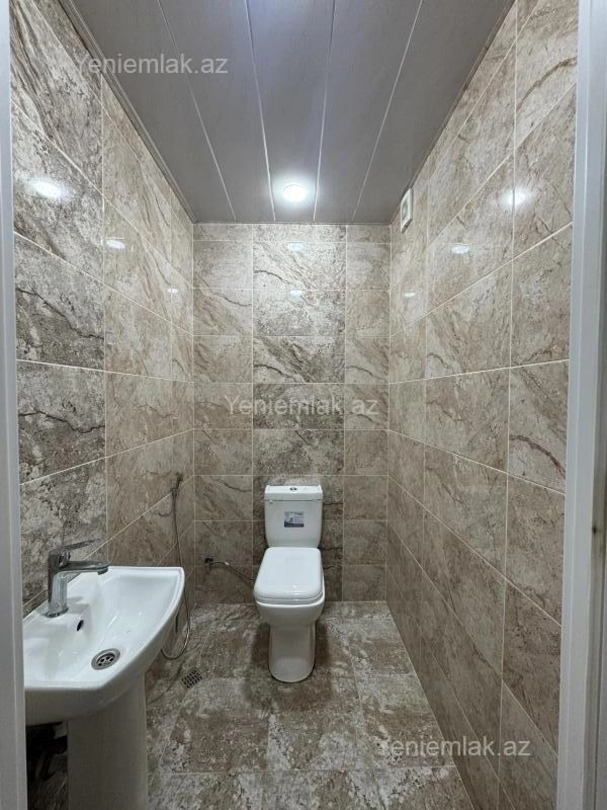 Satılır 3 otaqlı yeni tikili 125 m²