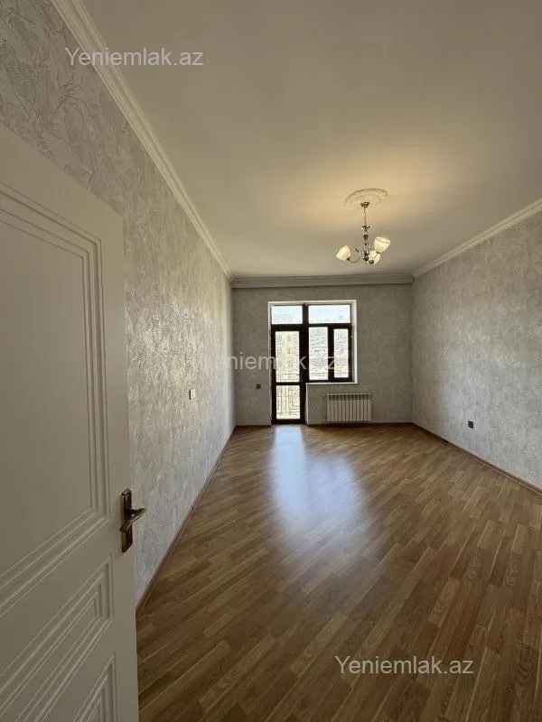 Satılır 3 otaqlı yeni tikili 125 m²