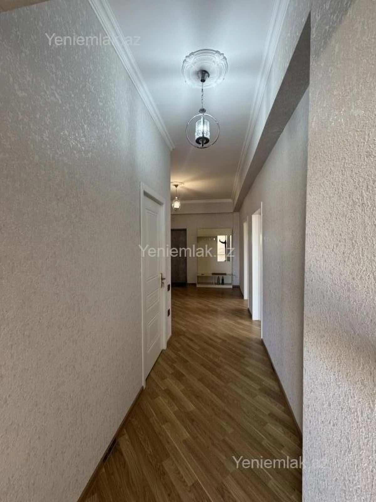 Satılır 3 otaqlı yeni tikili 125 m²
