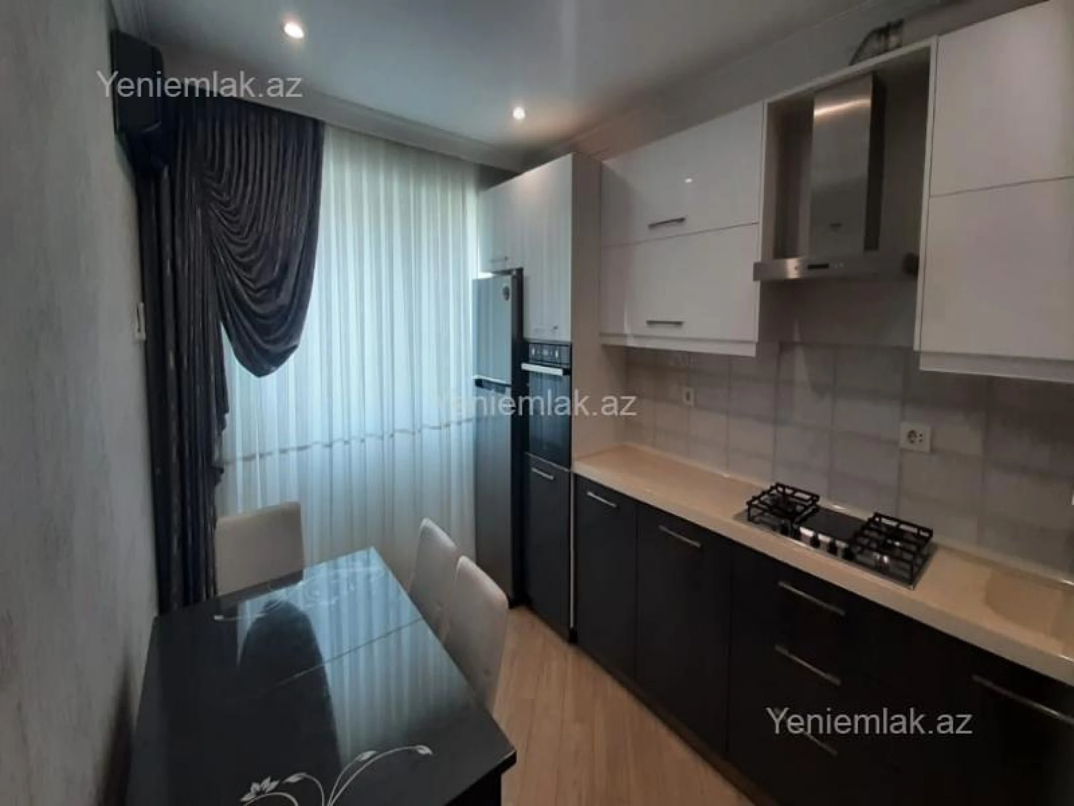 Satılır 3 otaqlı köhnə tikili 80 m²