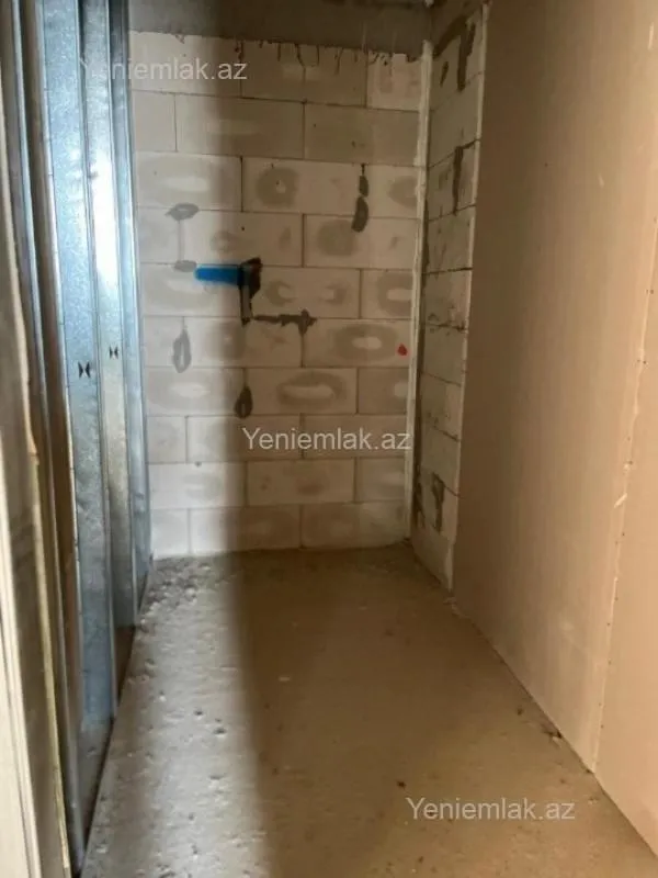 Satılır 4 otaqlı yeni tikili 152.2 m²