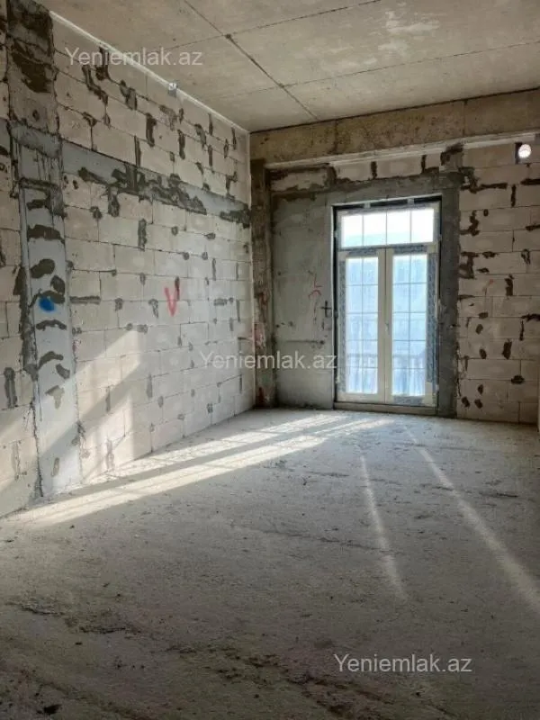 Satılır 4 otaqlı yeni tikili 152.2 m²