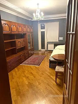 Satılır 3 otaqlı yeni tikili 175 m²