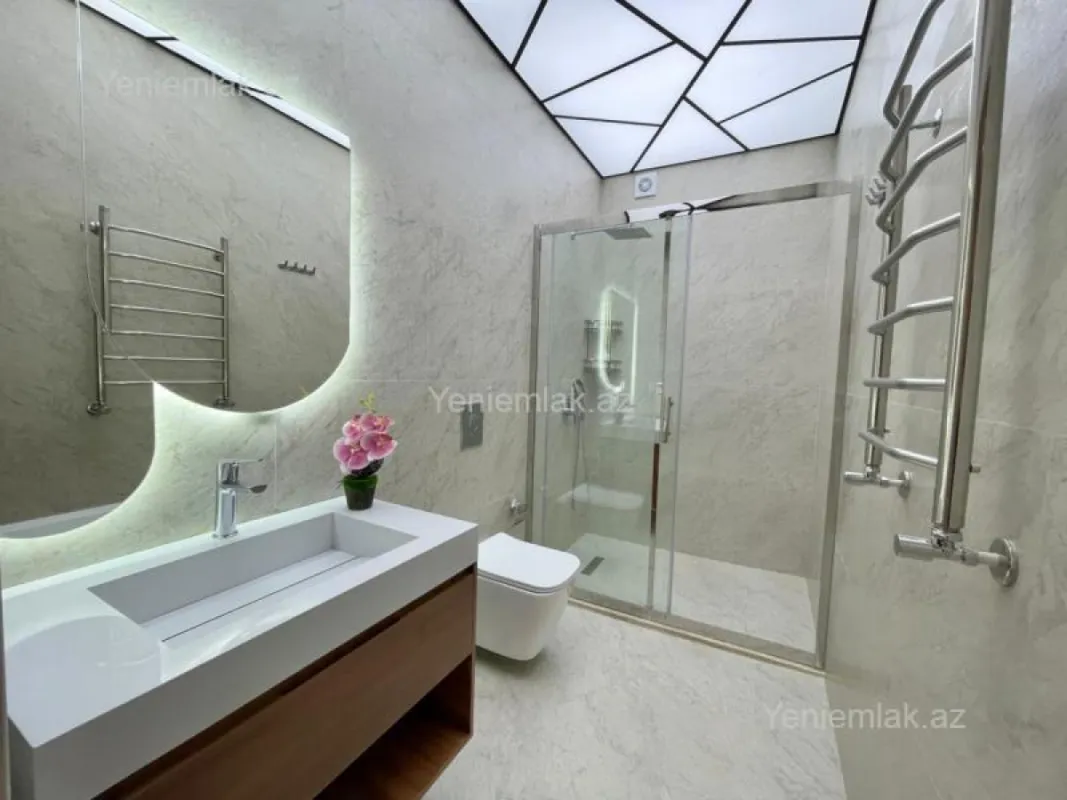 Satılır 2 otaqlı yeni tikili 65 m²