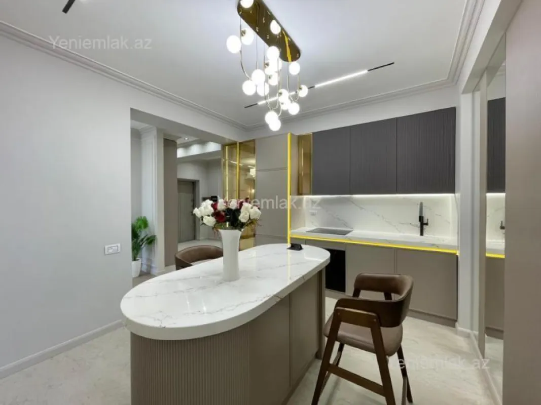 Satılır 2 otaqlı yeni tikili 65 m²