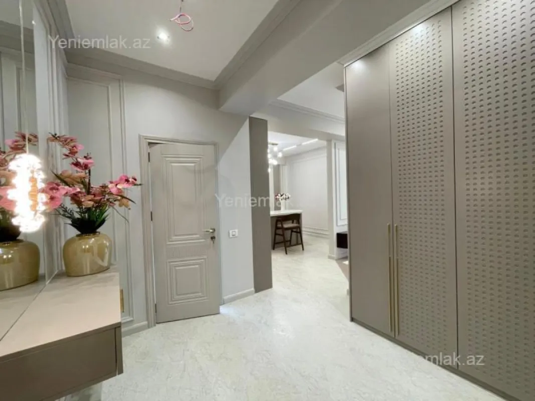 Satılır 2 otaqlı yeni tikili 65 m²