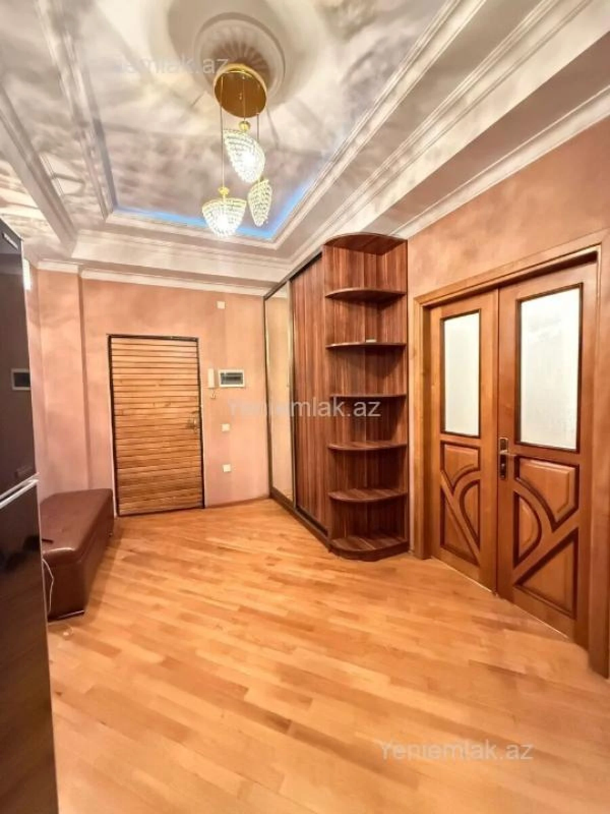 Satılır 3 otaqlı yeni tikili 115 m²