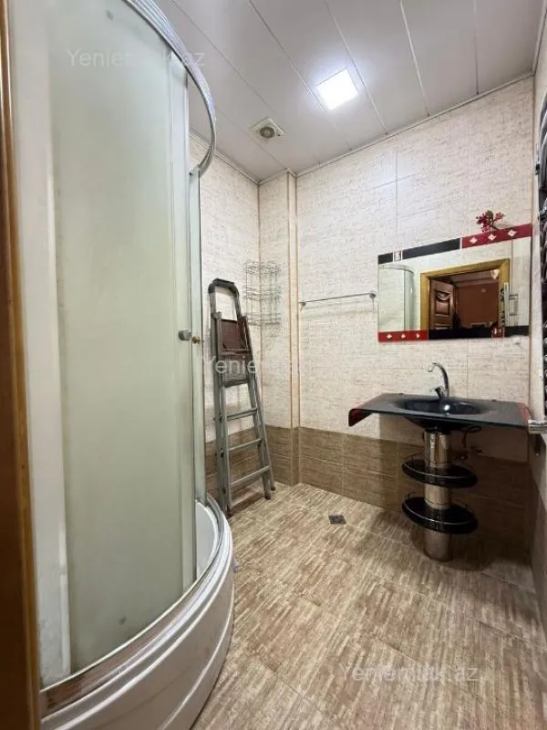 Satılır 3 otaqlı yeni tikili 115 m²