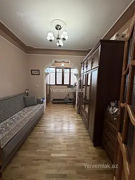 Satılır 3 otaqlı köhnə tikili 70 m²