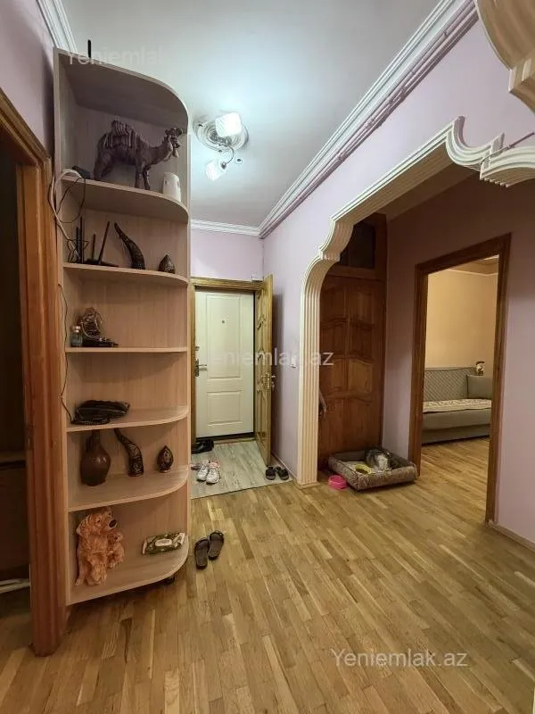 Satılır 3 otaqlı köhnə tikili 70 m²
