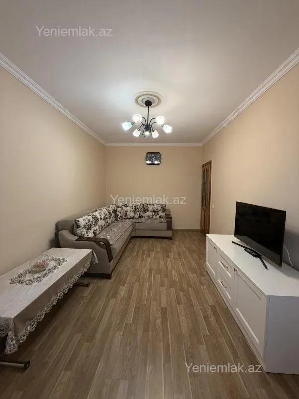 Satılır 3 otaqlı köhnə tikili 70 m²