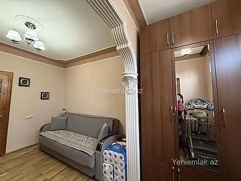 Satılır 3 otaqlı köhnə tikili 70 m²