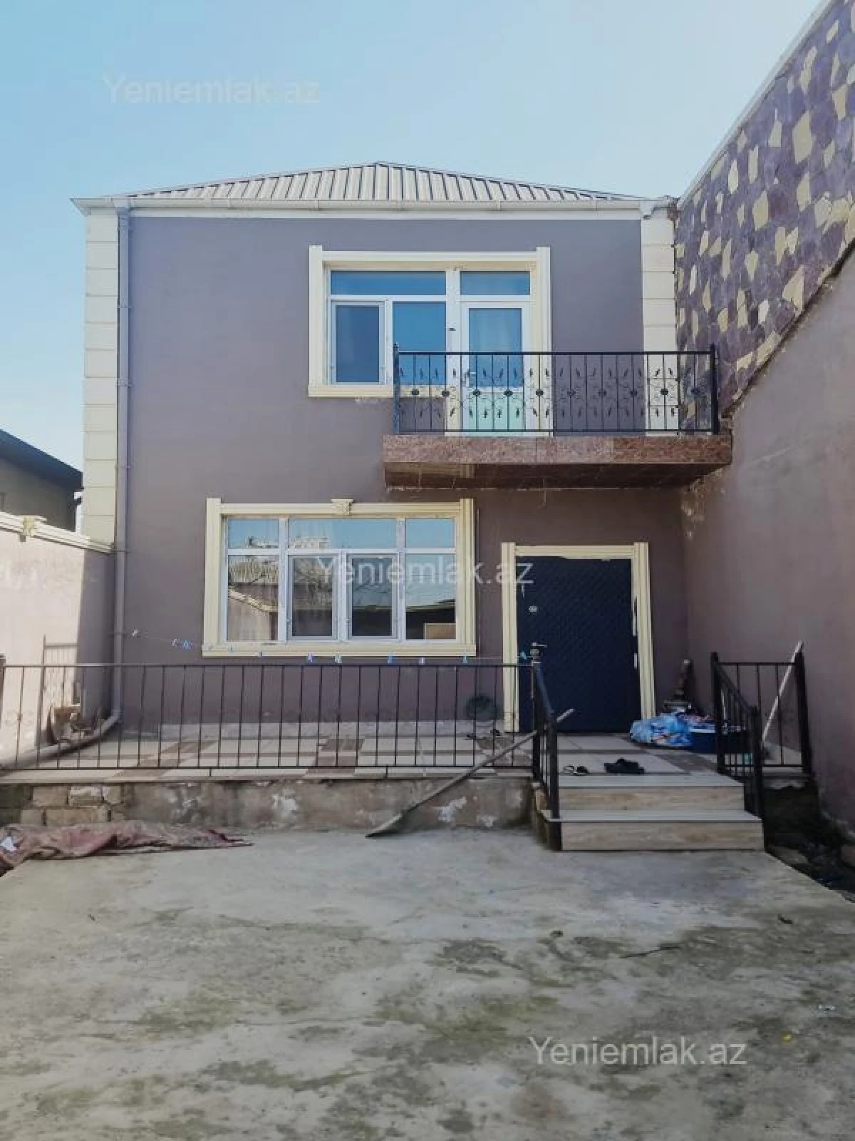 Satılır 4 otaqlı həyət evi 120 m²
