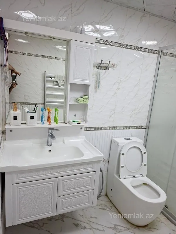 Satılır 4 otaqlı həyət evi 120 m²