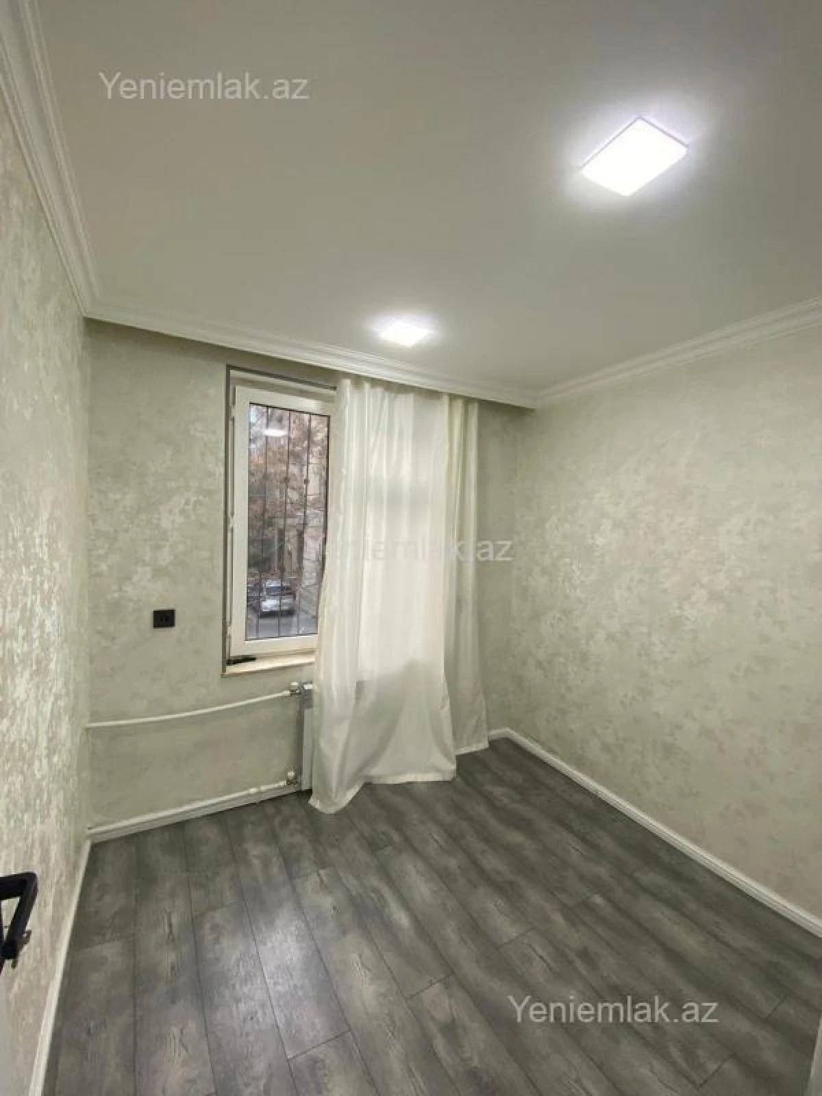Satılır 2 otaqlı köhnə tikili 45 m²