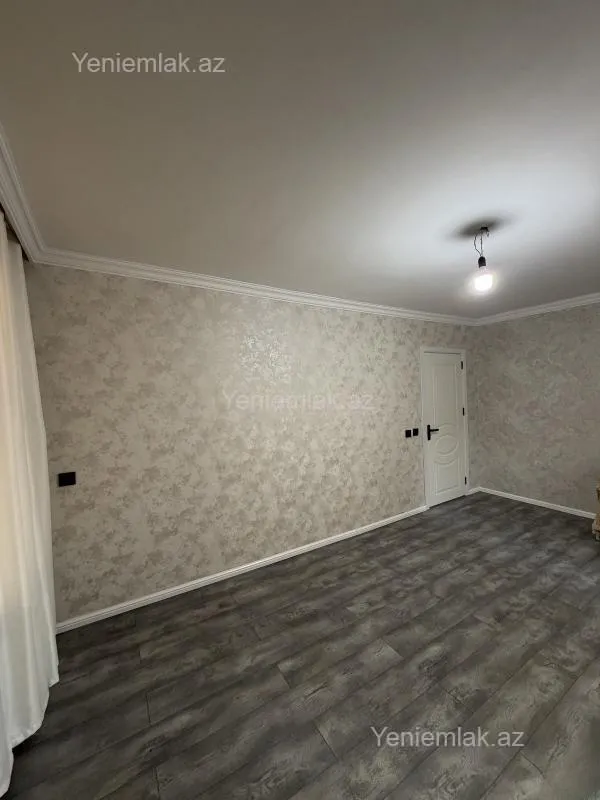 Satılır 2 otaqlı köhnə tikili 45 m²