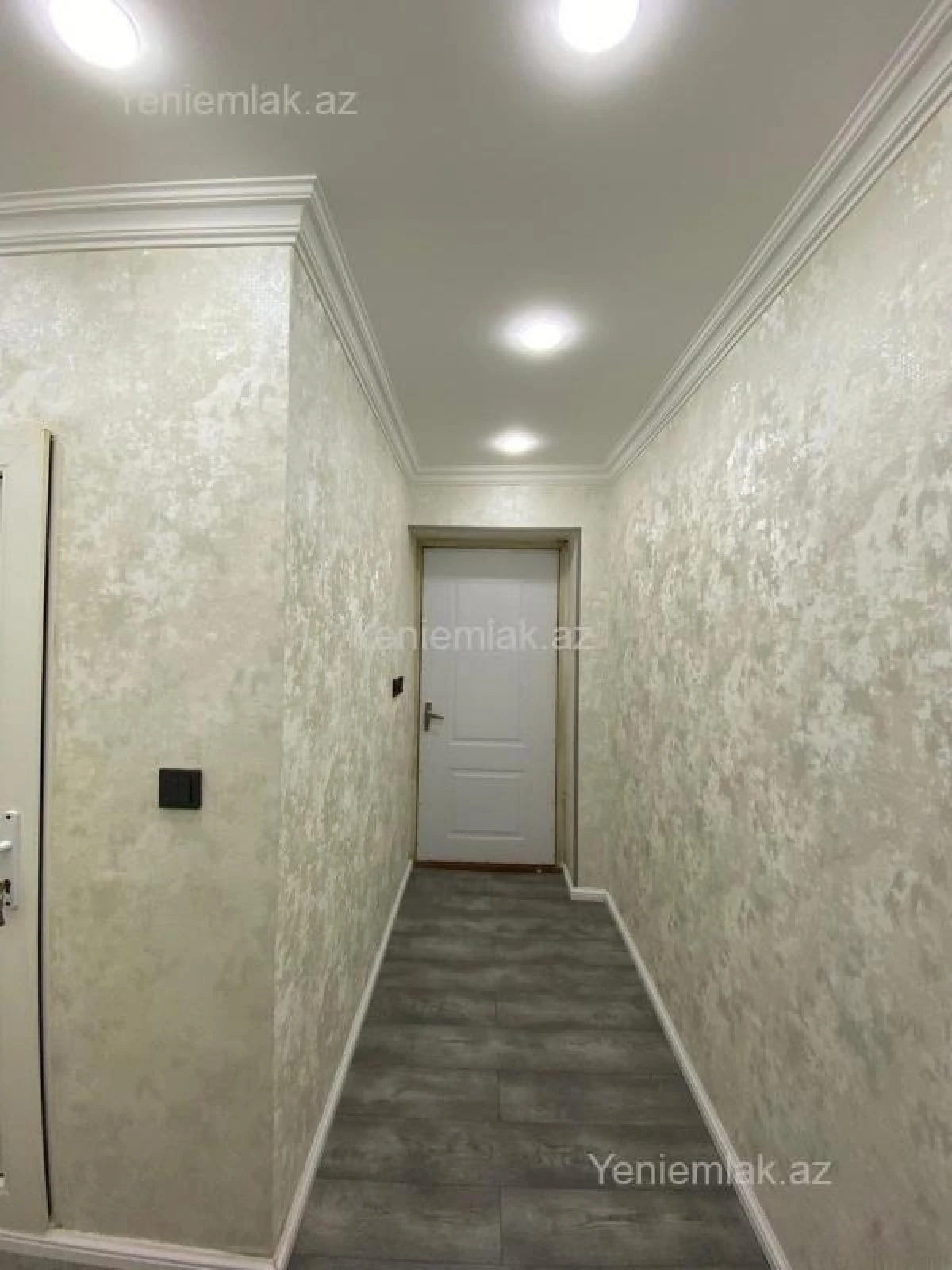 Satılır 2 otaqlı köhnə tikili 45 m²