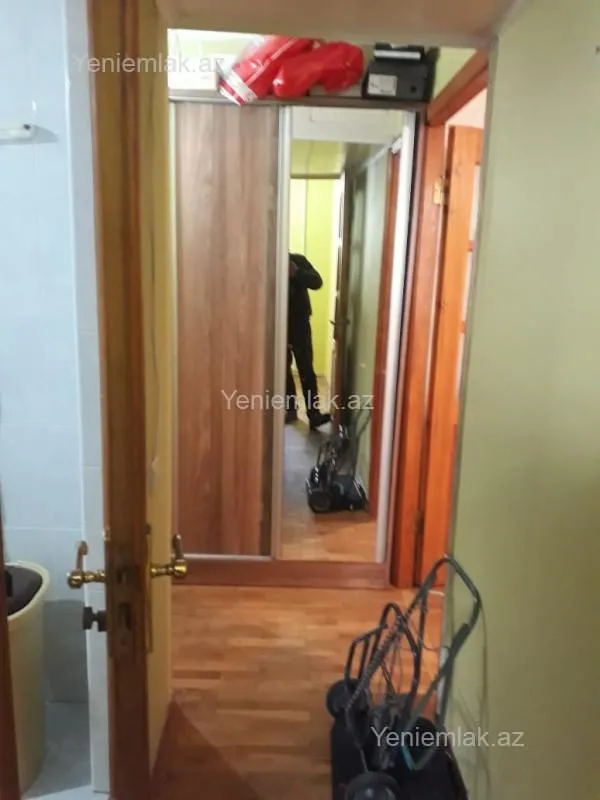 Satılır 2 otaqlı köhnə tikili 40 m²