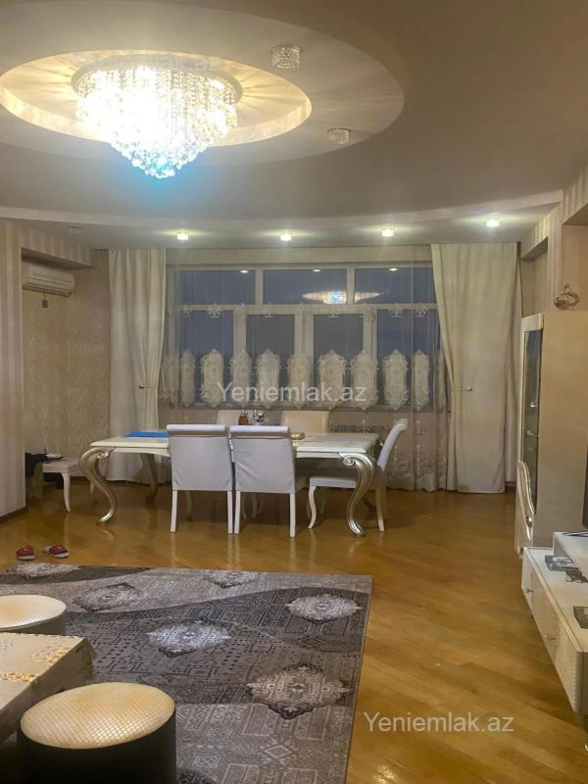 Satılır 3 otaqlı yeni tikili 110 m²