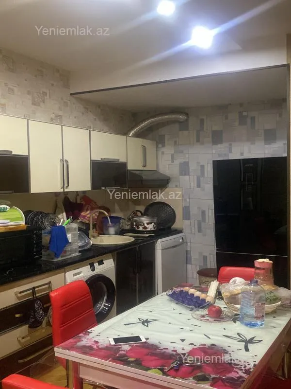 Satılır 3 otaqlı yeni tikili 110 m²