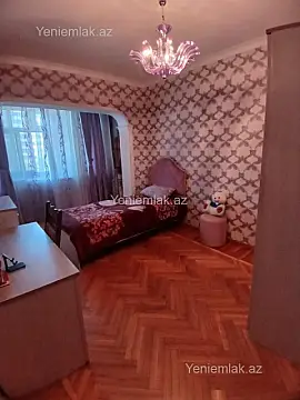 Satılır 4 otaqlı köhnə tikili 115 m²