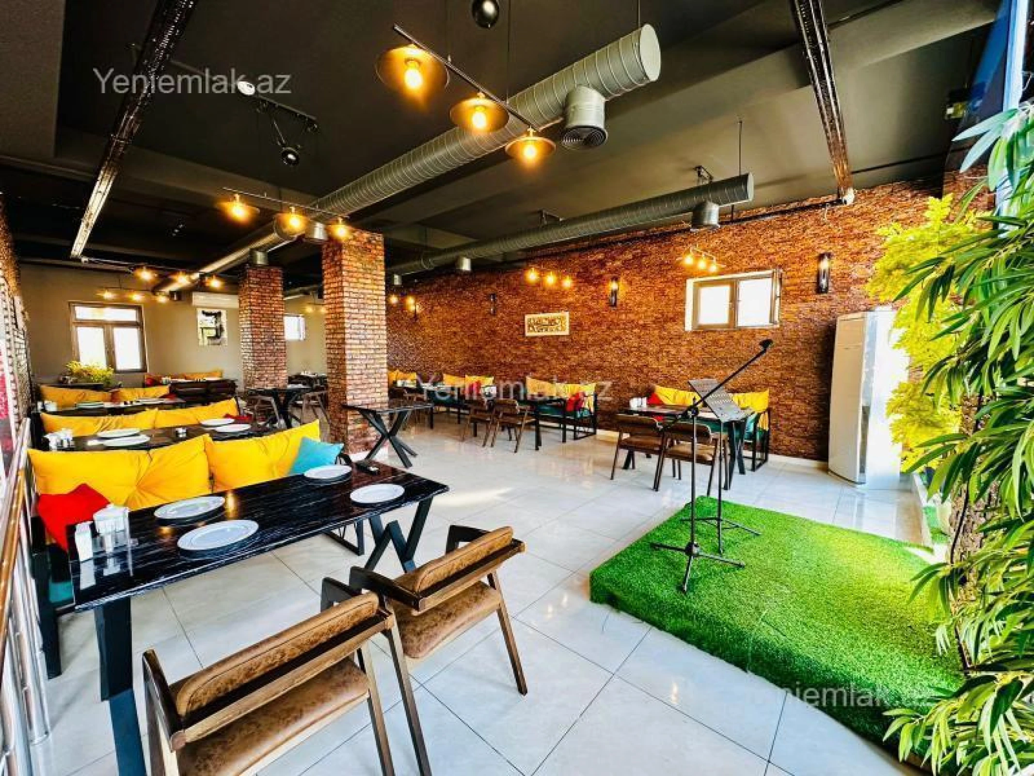 Satılır 4 otaqlı obyekt 280 m²